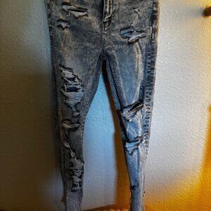 Softest AEO destroyed jegging